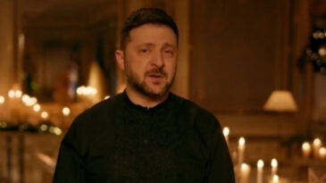 Zelenskiy'den Noel dileği: O &ouml;ls&uuml;n