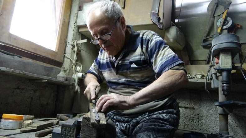 'Bu işi yapan 1-2 kişi kaldık' diye dert yandı: G&uuml;nde 5-6 bin TL kazandırabilir