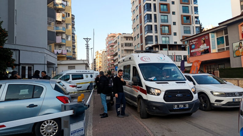 'Parasını &ouml;dediği evi alamadı' iddiası: M&uuml;teahhidin oğlunu &ouml;ld&uuml;r&uuml;p, yaşamına son verdi