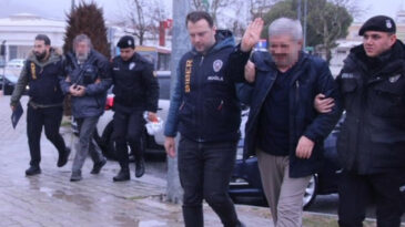 'Sakaraltı-Sakar&uuml;st&uuml;' Operasyonunda 2 Kişi Tutuklandı