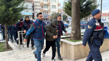 100 Milyon TL'lik Dolandırıcılık: 16 Kişi G&ouml;zaltında