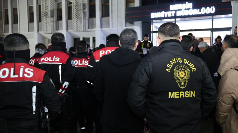 450 Milyonluk 'Sazan Sarmalı' Operasyonu: 28 G&ouml;zaltı