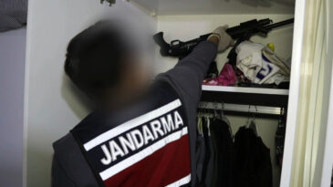 9 İlde IŞİD'e Y&ouml;nelik Operasyon: 9 Kişi Tutuklandı