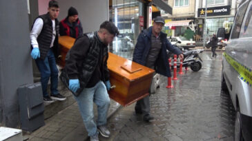 91 Yaşındaki Kadın Evinde Hayatını Kaybetti