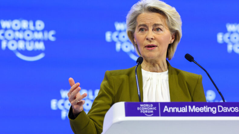 AB Liderinden Davos'ta Gr&ouml;nland Vurgusu: 'Tavsiyesiz, &Ouml;l&ccedil;&uuml;l&uuml; ve Ortak Yanıt Vereceğiz'