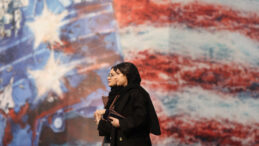 ABD M&uuml;ttefiklerini Bilgilendirdi: İran&rsquo;a Saldırı Pazar G&uuml;n&uuml; Olabilir