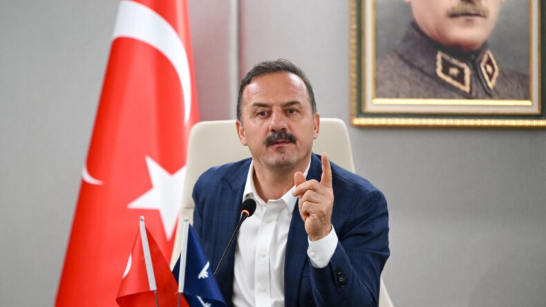 Ağıralioğlu'ndan İktidara Sağlık Tepkisi: Halkı M&uuml;şteri Yaptınız