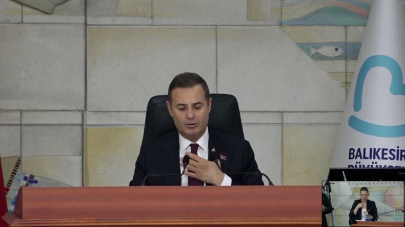 AKP Ge&ccedil;iş İddialarına Cevap: Ahmet Akın A&ccedil;ıklamalarda Bulundu