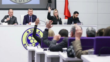 AKP ve MHP Arasında Sırrı S&uuml;reyya &Ouml;nder Tartışması
