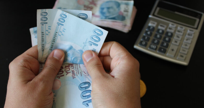 AKP'den Emeklilere Y&ouml;nelik Yeni Adım: İkramiyelerin Artırılması Planı