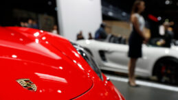 Alman L&uuml;ks Otomobil Devi &Ccedil;in Pazarında Sıkıntı Yaşıyor