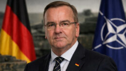 Almanya Savunma Bakanı: Gr&ouml;nland'ın ABD Tarafından Ele Ge&ccedil;irilmesi Olası Değil