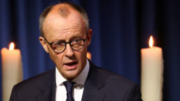 Almanya'da &Uuml;cretli İzin &Uuml;zerine Tartışmalar: 'S&uuml;rekli Hastalanıyorlar'