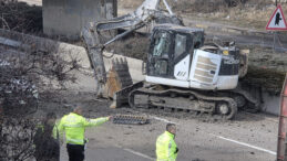 Ankaralılar Facianın Eşiğinden D&ouml;nd&uuml;: Yolun Ortasında Kep&ccedil;e D&uuml;şt&uuml;
