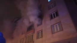 Apartmanda Korkutucu Yangın, Bina Tahliye Edildi