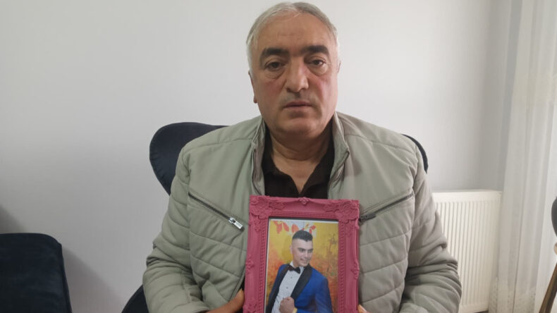 Arkadaşına Yardım Ederken Hayatını Kaybetti