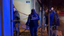 Arkadaşını Bı&ccedil;aklayarak Hayatına Son Verdi