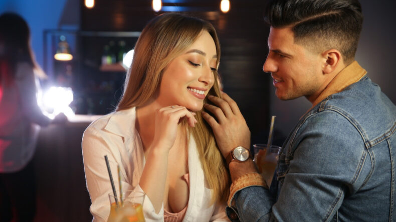 Astrologlar: Bu tarihlerde doğanlar daha &ccedil;ekici oluyor