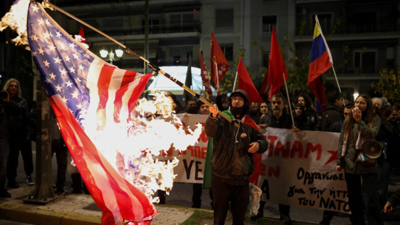 Avrupa'dan ABD'ye Venezuela Tepkisi: Sokaklar Dolu