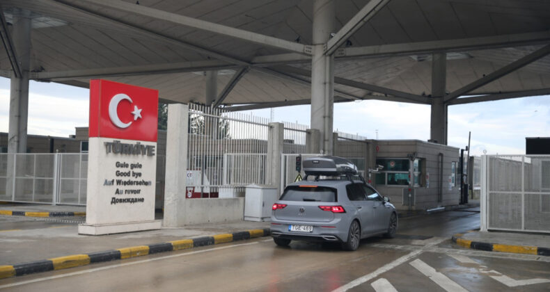 Avrupa'ya A&ccedil;ılan Kapılardan 15 Milyon Kişi Ge&ccedil;ti