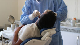 AYM'den diş hekimi kararı: Disiplin cezası iptal