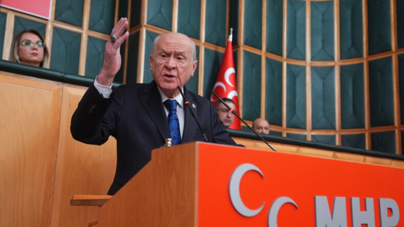Bah&ccedil;eli: Ana Dil Ana S&uuml;t&uuml; Gibi Haktır