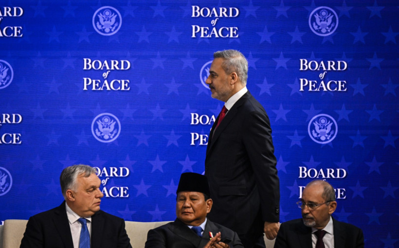 Barış Kurulu İmza Töreni