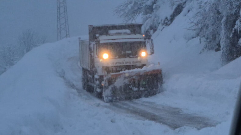 Bartın'da Kar Kalınlığı 120 Santimetreyi Aştı