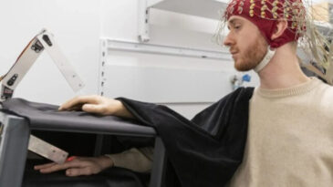 Benlik Algısının Sınırlarını Keşfeden &Ccedil;ığır A&ccedil;ıcı Deney