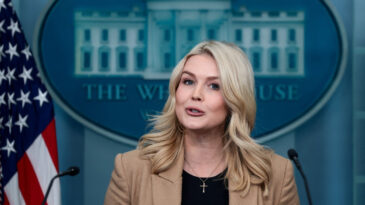 Beyaz Saray'dan Trump'a A&ccedil;ıklama: Şaka Yapıyordu