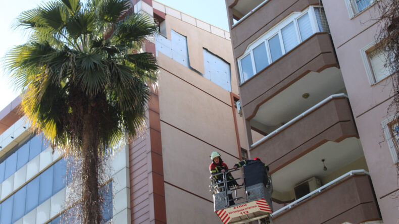 Binanın Dış Cephesi Koptu, Faciden D&ouml;n&uuml;ld&uuml;