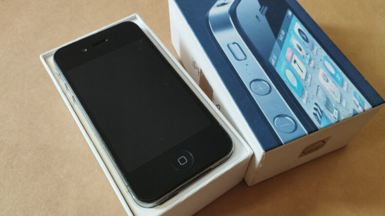 Bit Pazarında İlgiyi &Uuml;zerine &Ccedil;eken iPhone 4S