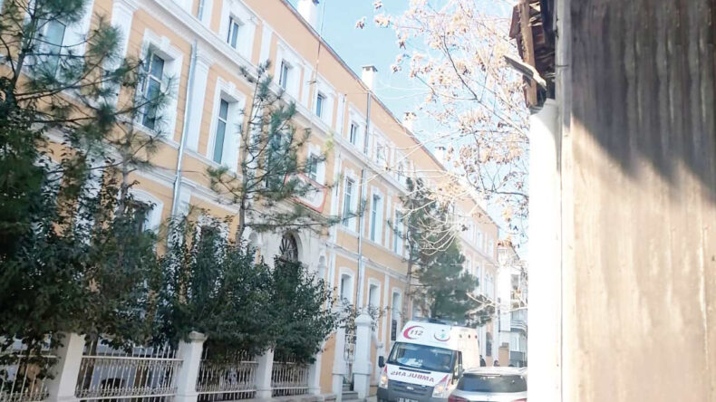 Bu bina &ccedil;ocuklara mezar olmasın!