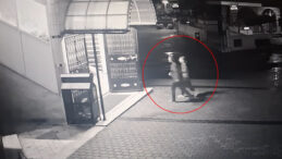 Bursa'da korkun&ccedil; olay! 10 yaşındaki kızının g&ouml;zleri &ouml;n&uuml;nde başında şişe kırarak ateş etti: Kadın camiye sığındı