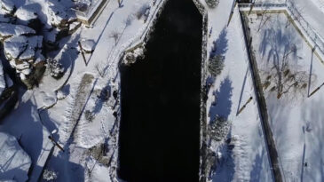 B&uuml;t&uuml;n şehir dondu, bir tek orası donmadı