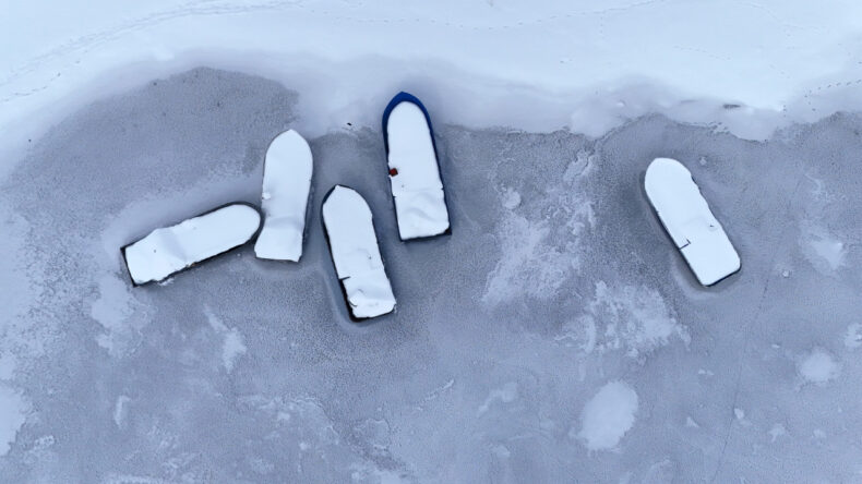 Buz Tutmuş G&ouml;lden Kartpostal Gibi Manzaralar