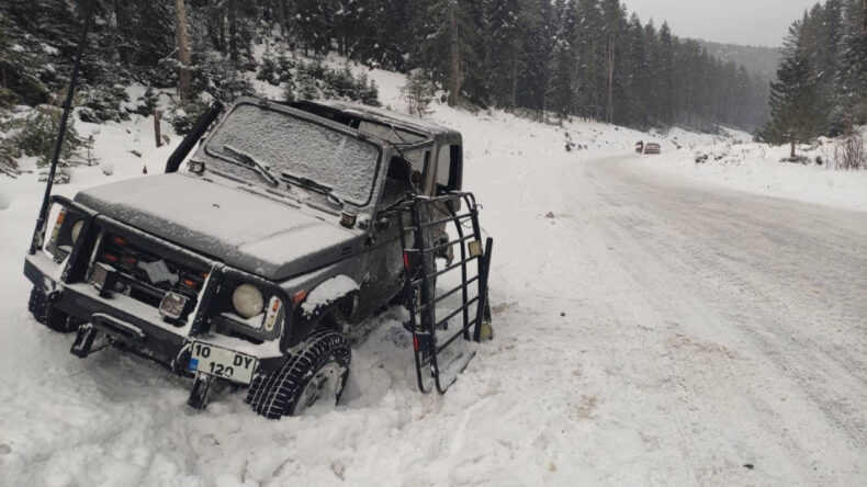 Buzlanma Bir Kazaya Daha Neden Oldu: Araç Takla Attı