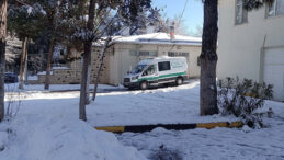 &Ccedil;ocuk, &ccedil;ocuğu kalbinden bı&ccedil;aklayarak &ouml;ld&uuml;rd&uuml;