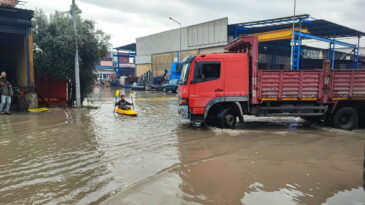 &Ccedil;ocukluk Hayalini Yollar G&ouml;le D&ouml;n&uuml;nce Ger&ccedil;ekleştirdi