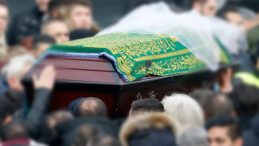 Cenazeler Karıştı: Anneleri Diye Alman Turisti G&ouml;m&uuml;ld&uuml;