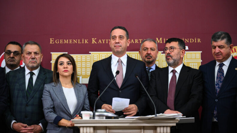 CHP Milletvekillerinden Emeklilere Seyyanen Zam &Ccedil;ağrısı