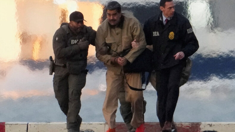 CIA'nin Venezuela raporu ortaya &ccedil;ıktı: Trump'a brifing vermişler