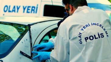 Daha 25 yaşındaydı: Yolun karşısına ge&ccedil;erken yaşamını yitirdi