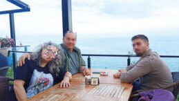 Davacı Biz, Davalı Oğlumuz