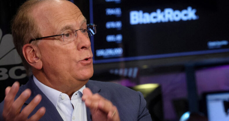 Davos Başkanı Zenginlere Uyarıda Bulundu: Servet Sadece K&uuml;&ccedil;&uuml;k Bir Kesime Akıyor