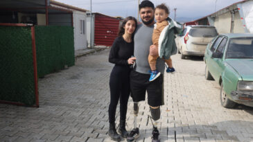 Depremde İki Bacağını Kaybetti, Ama Umudunu Hi&ccedil; Kaybetmedi: Emre'nin Yeniden Doğuşu