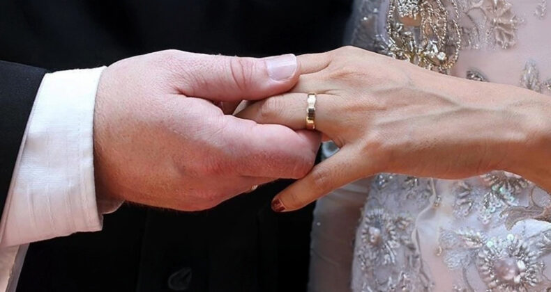 Diyanet'ten Evlenecek İhtiya&ccedil; Sahiplerine 500 Bin Lira Hibe