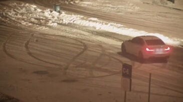 Drift Yaparken Ehliyetlerini Kaybettiler