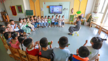 D&uuml;nyanın En Kalabalık İkinci &Uuml;lkesinde Alarm: 77 Yılın En D&uuml;ş&uuml;k Seviyesinde