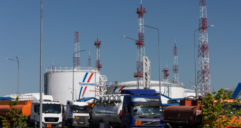 D&uuml;ş&uuml;k Petrol Fiyatları Rus Ekonomisini Zorluyor